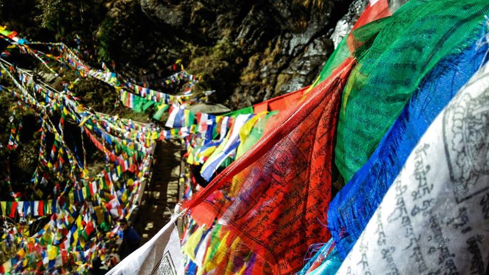 Chuẩn bị cho chuyến bay tới Bhutan: Vé máy bay và visa Bhutan